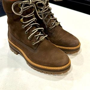 Women’s size 7 Timberland Courmayeur Valley Lace up boot